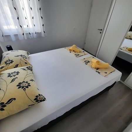 Apartman The Godfather Lejlighed Makarska Eksteriør billede