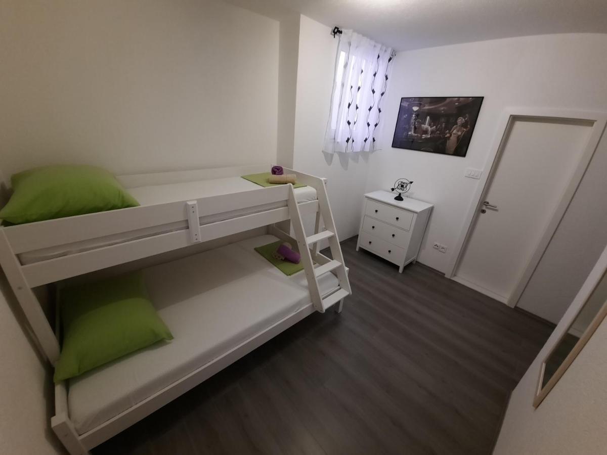 Apartman The Godfather Lejlighed Makarska Eksteriør billede