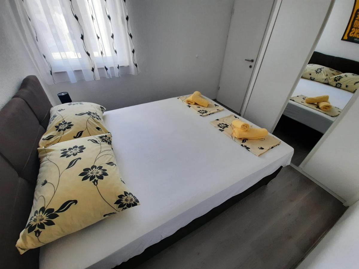 Apartman The Godfather Lejlighed Makarska Eksteriør billede
