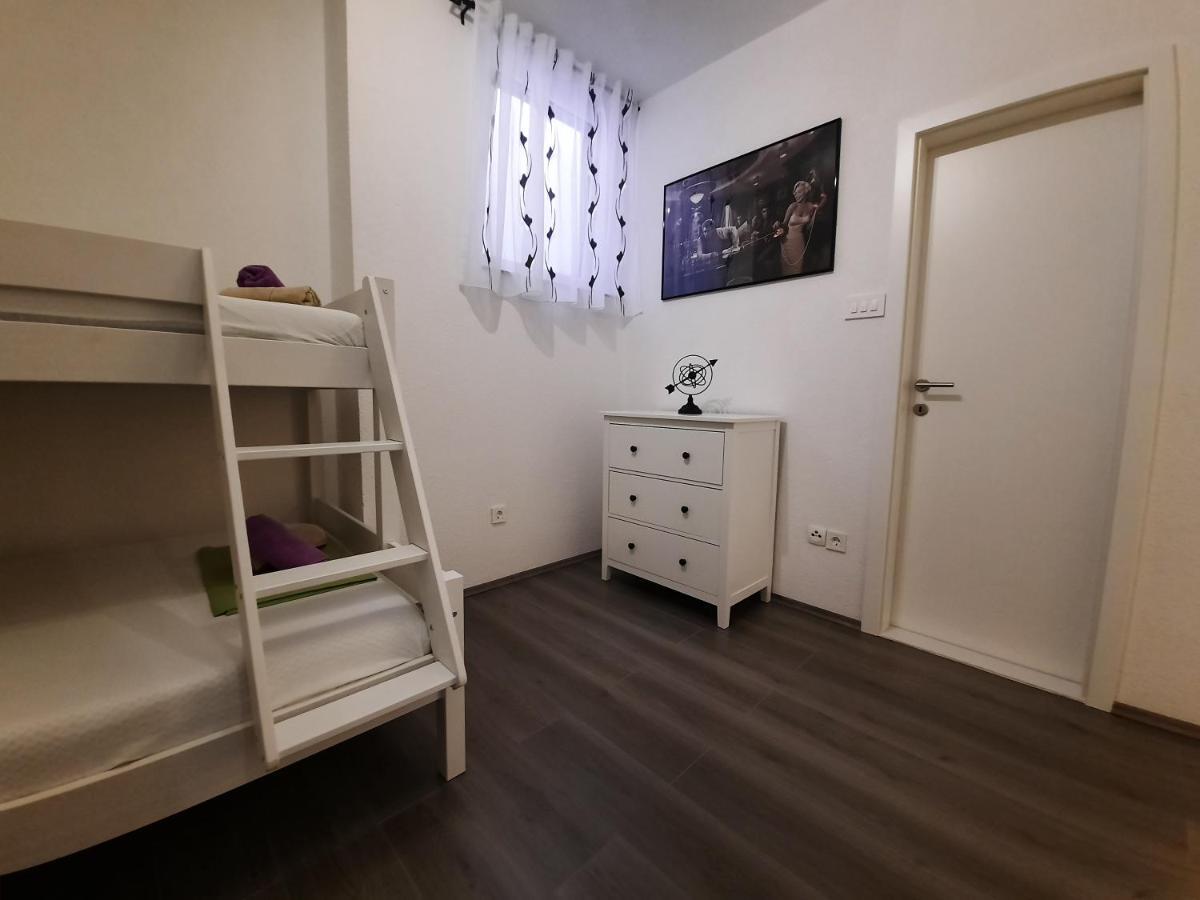 Apartman The Godfather Lejlighed Makarska Eksteriør billede